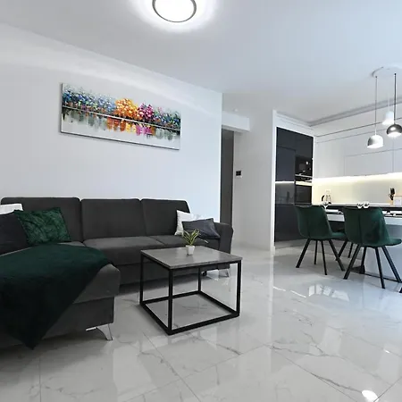 Iggy Apartment